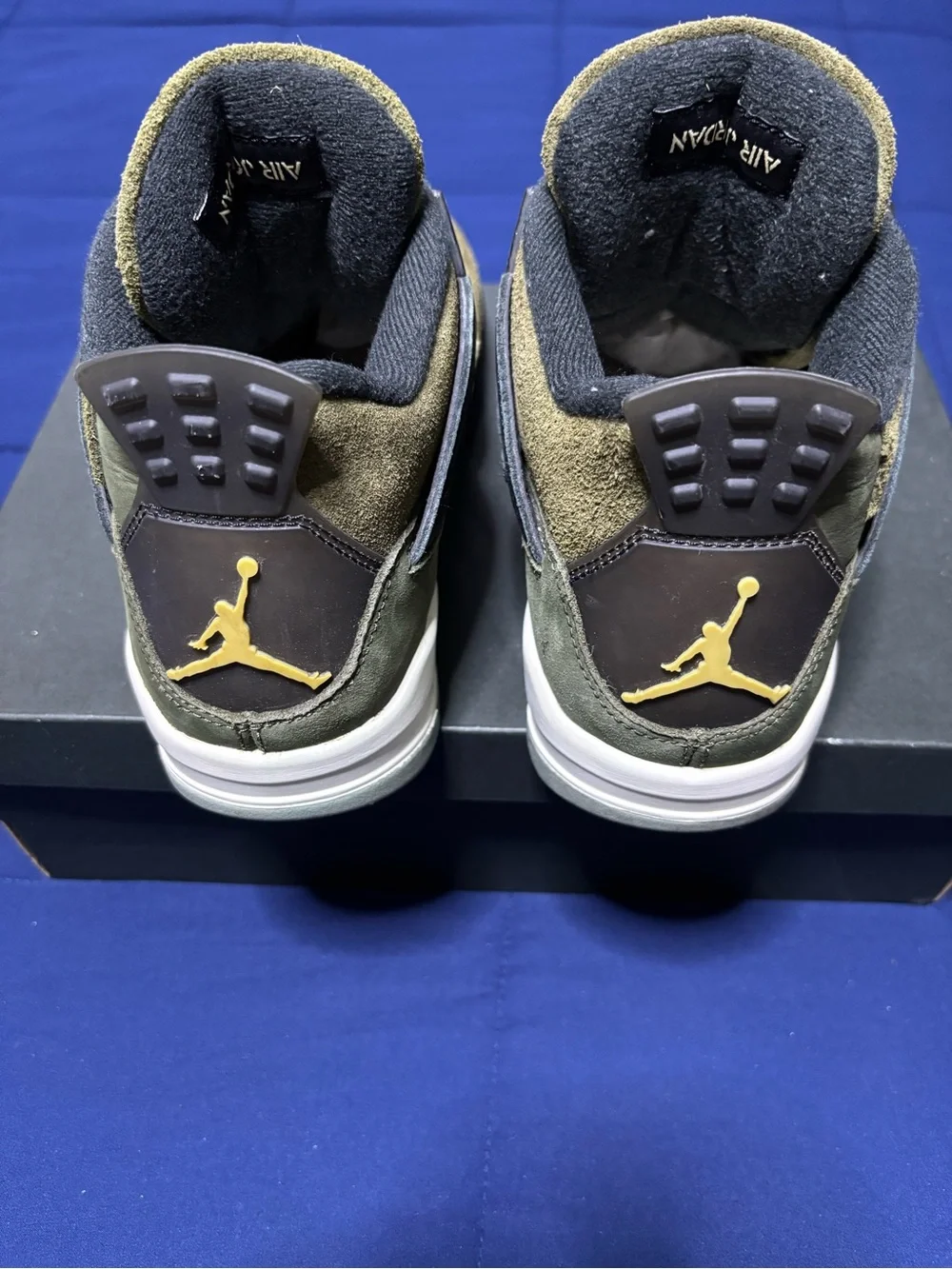 Jordan retro se